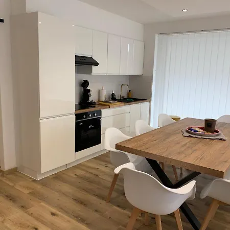 En Bord De - La Vie Bohème